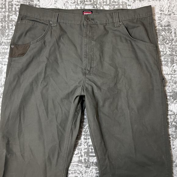 Wrangler Workwear utility pants men's 42 x 30 khaki green heavy duty outdoor NEW - Picture 3 of 13
